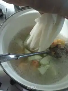 Make Carrot shrimp noodles step 7