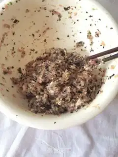 Make Woody shrimp meatballs step 2