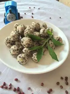 Make Woody shrimp meatballs step 3