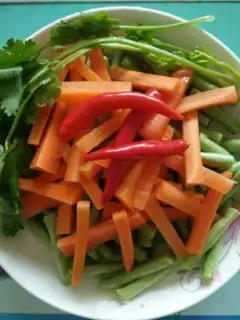 Make ♪ The horns of red carrots ♪ step 0