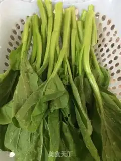 Make A mushroom pickle step 0