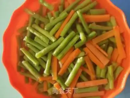 Make ♪ The horns of red carrots ♪ step 2
