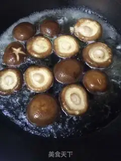 Make A mushroom pickle step 3