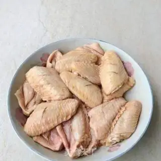 Make Salt chicken wings step 1