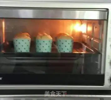 Make Coconut-freaked potato cake step 8