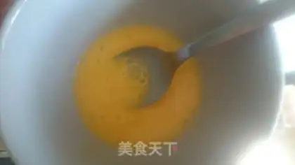 Make Japanese omelet step 2
