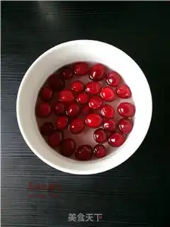 Make Cranberry jelly step 1