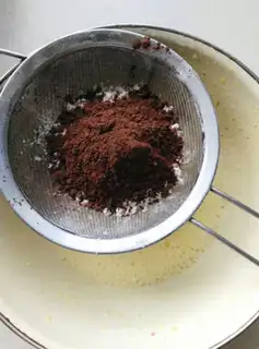 Make Cherry mango mousse step 1