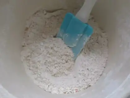 Make Delicious oatmeal pine pie step 2