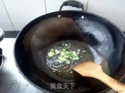 Make Spicy cabbage step 1