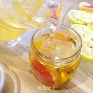 Make # Honey and fruit # step 4