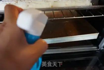 Make The fragrance stick step 16