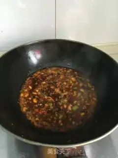 Make Squirt the yellowfish step 8