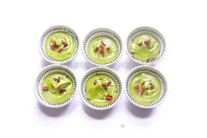 Make Frog marfin cake step 6