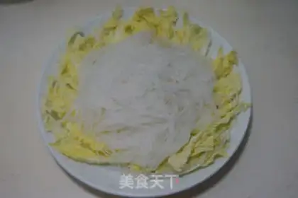 Make Meat powder fan dolls step 4