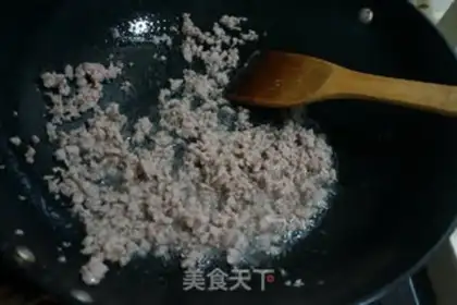 Make Meat powder fan dolls step 6