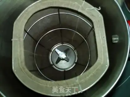 Make Peanut Mountain bean milk step 2