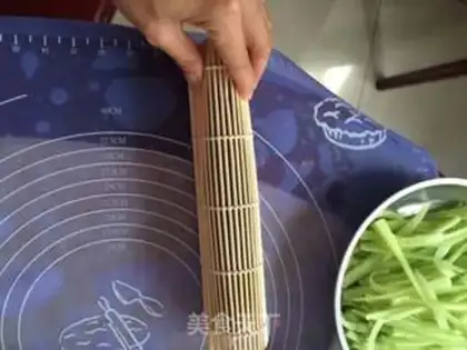 Make Fresh sushi step 7