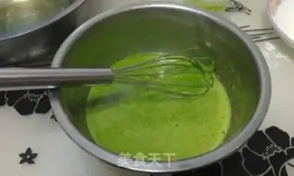Make A spinach juice casserole step 2