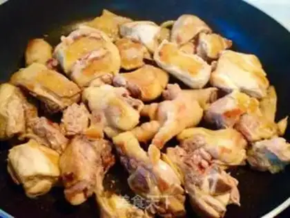 Make Curry chicken step 1