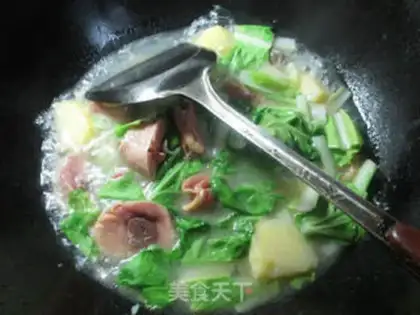 Make I cook potatoes for chicken legs step 3