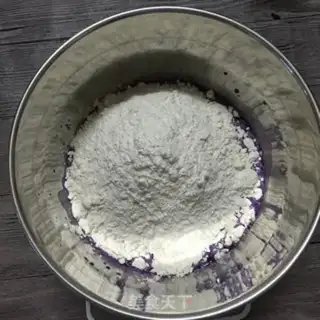 Make Grape buns step 2