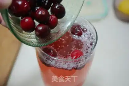 Make Cranberry soda step 4