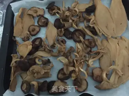 Make Homemade mushroom powder step 2