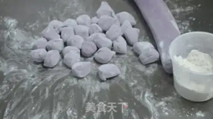 Make Grape buns step 14