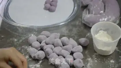 Make Grape buns step 15