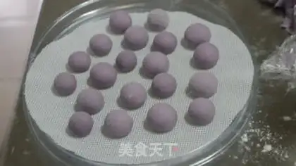 Make Grape buns step 16