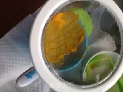 Make The baby feeds the pumpkin step 3