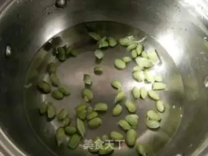 Make Soybeans with watermelon peels step 5