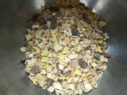 Make Yogurt oatmeal basket step 0