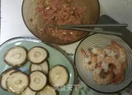 Make Shrimp makes mushrooms step 6