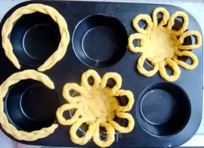 Make Fruit basket bread step 10