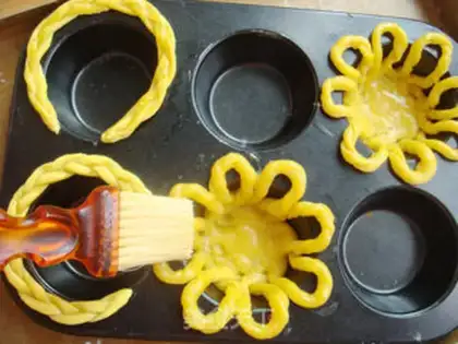Make Fruit basket bread step 11