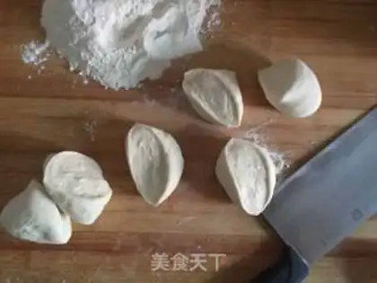 Make Onion beef pie step 5