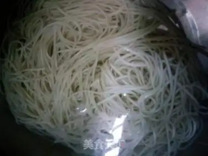 Make Tomato ham, cold noodles step 3
