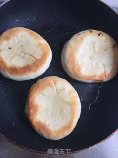 Make Onion beef pie step 10