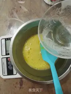 Make A non-oiled black gallons cake step 4