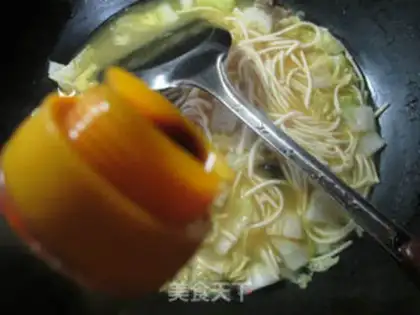 Make Beef cabbage noodles step 4