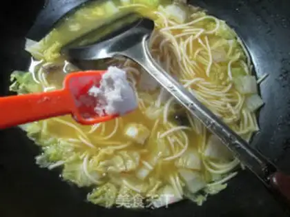 Make Beef cabbage noodles step 5