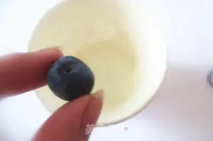 Make Blueberry yogurt step 3