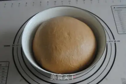 Make Red sugar soy bread step 4