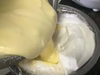 Make Rolling sugar cake step 8
