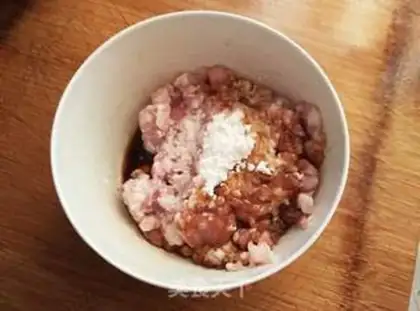 Make Scrambled meat step 0