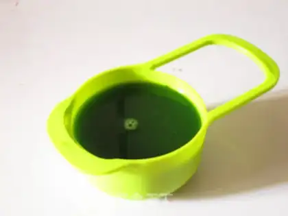 Make A spinach cake roll step 1