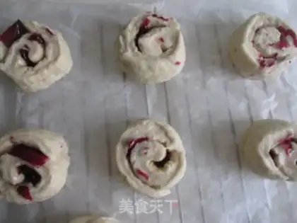 Make Rose loaf step 11