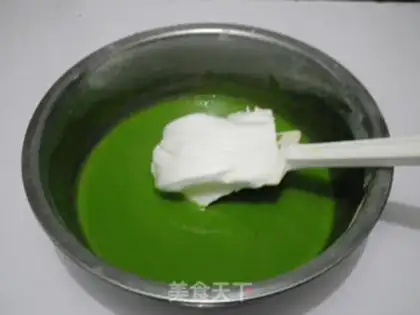 Make A spinach cake roll step 9